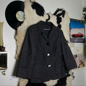 Semantiks Women's Black and White Blazer